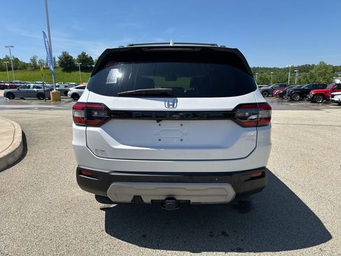 Used 2023 Honda Pilot EX-L image 4