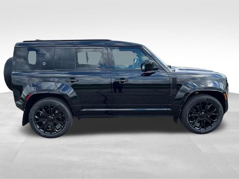 New 2026 Land Rover Defender 110 OCTA image 6