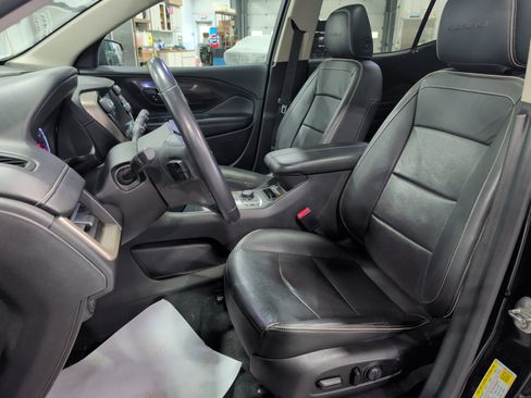 Used 2018 GMC Terrain Denali w/ Advanced Safety Package AWD/4WD image 7