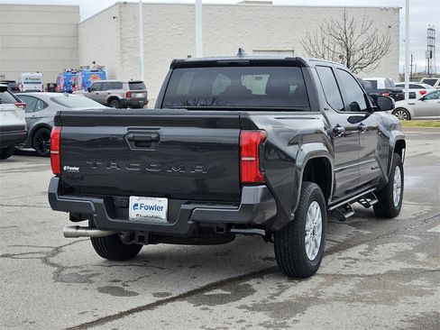 New 2025 Toyota Tacoma SR5 w/ Blackout Package (GST) image 4