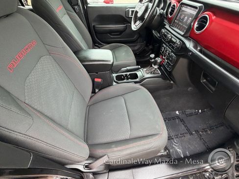 Used 2021 Jeep Gladiator Rubicon AWD/4WD image 12