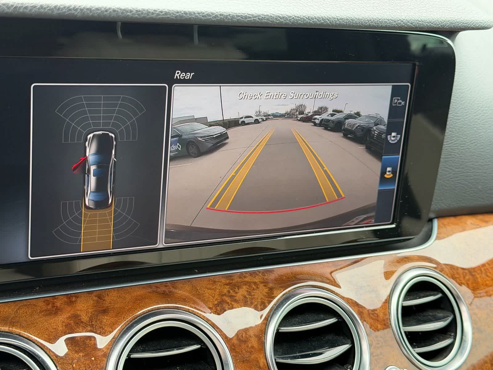 Used 2017 Mercedes-Benz E 300 image 32