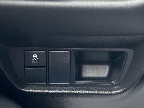 Used 2025 Honda HR-V Sport image 25