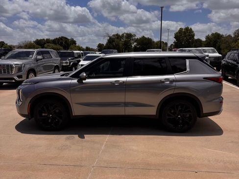Used 2024 Mitsubishi Outlander SE AWD/4WD image 4