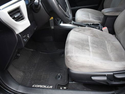 Used 2016 Toyota Corolla LE image 15