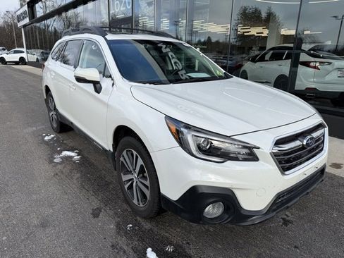 Used 2018 Subaru Outback 2.5i Limited image 4