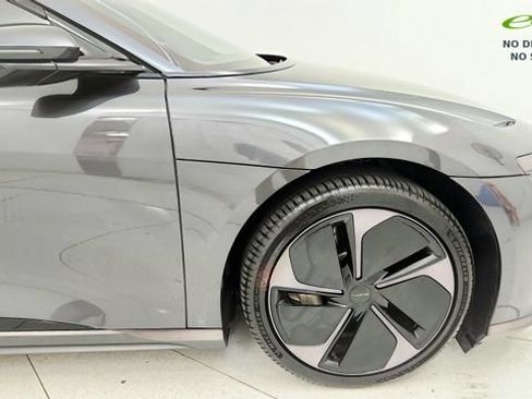 Used 2024 Lucid Air Touring AWD/4WD image 21