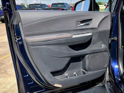 Used 2021 Toyota Sienna XSE image 18