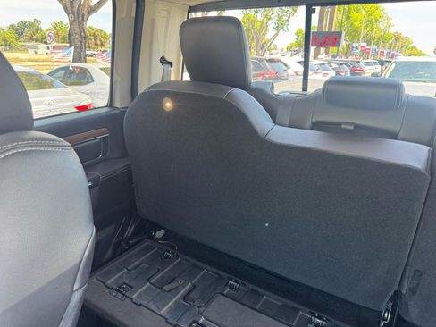 Used 2016 RAM 1500 Laramie w/ Convenience Group AWD/4WD image 23