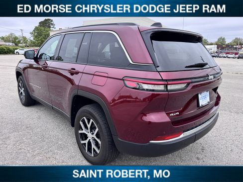 Used 2024 Jeep Grand Cherokee Limited AWD/4WD image 5