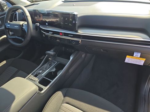 New 2026 Kia Sorento LX image 11
