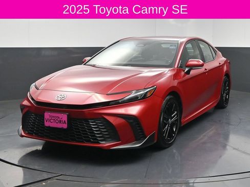Used 2025 Toyota Camry SE FWD image 2