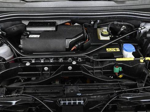 Certified 2023 Audi Q4 e-tron Prestige w/ Black Optic Package image 24