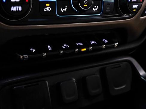 Used 2018 GMC Sierra 1500 Denali AWD/4WD image 34