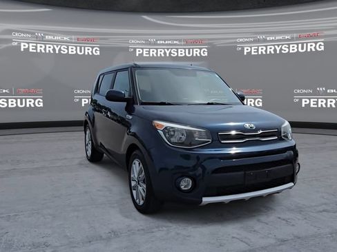 Used 2018 Kia Soul + FWD image 2