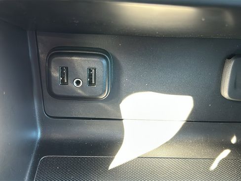 Used 2022 Chevrolet Colorado LT w/ LT Convenience Package image 20