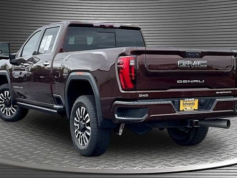 Used 2024 GMC Sierra 2500 Denali Ultimate AWD/4WD image 4