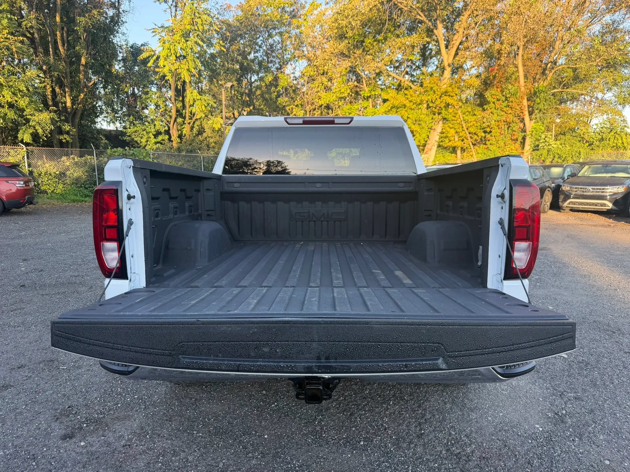 Used 2023 GMC Sierra 1500 SLE w/ Enhanced Capability Package AWD/4WD image 30