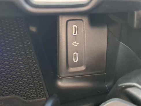 New 2025 Mercedes-Benz GLC 43 AMG 4MATIC image 9