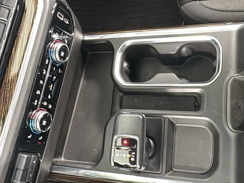 Used 2022 GMC Sierra 1500 Elevation image 30