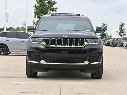 Used 2024 Jeep Grand Cherokee L Laredo w/ Luxury Tech Group I AWD/4WD image 3