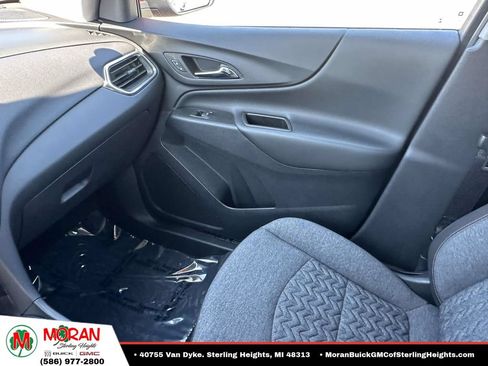 Certified 2024 Chevrolet Equinox LT w/ LPO, Floor Liner Package FWD image 29