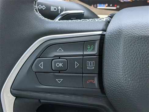 New 2025 Jeep Grand Cherokee Altitude image 18