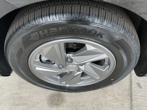 New 2026 Hyundai Elantra SE w/ Cargo Package image 9