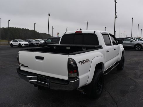 Used 2012 Toyota Tacoma TRD Off-Road image 3