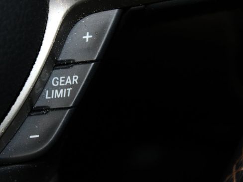 Used 2022 RAM 1500 Limited w/ Body-Colour Bumper Group image 29