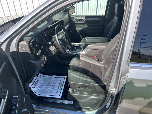 Used 2024 Chevrolet Silverado 1500 LTZ AWD/4WD image 15