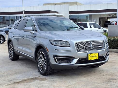 Used 2020 Lincoln Nautilus Reserve w/ Equipment Group 201A image 7