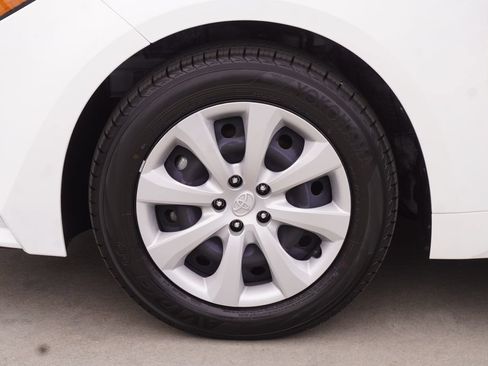 Certified 2026 Toyota Corolla LE FWD image 21