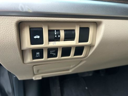 Used 2016 Subaru Legacy 2.5i Limited w/ Popular Package #4 image 10