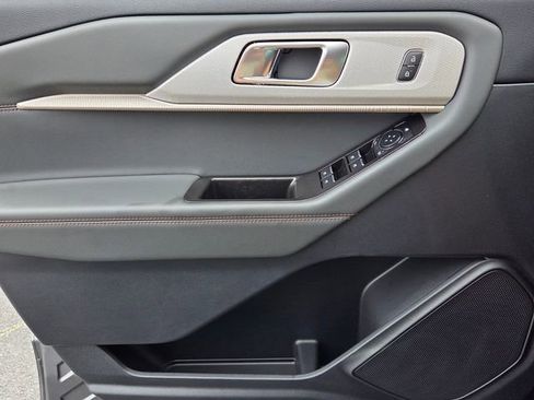 New 2026 Ford Explorer Active image 27
