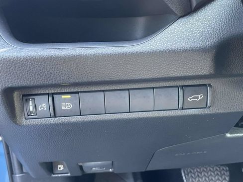 Used 2023 Toyota RAV4 XSE AWD/4WD image 28