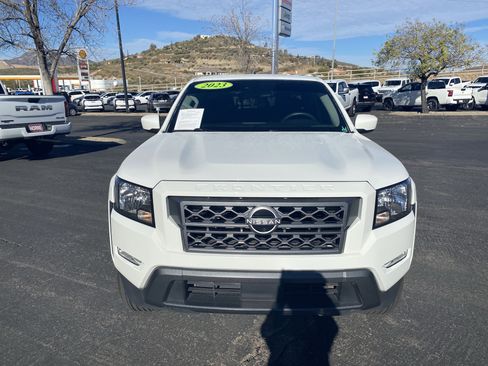 Used 2023 Nissan Frontier SV w/ SV Convenience Package image 6