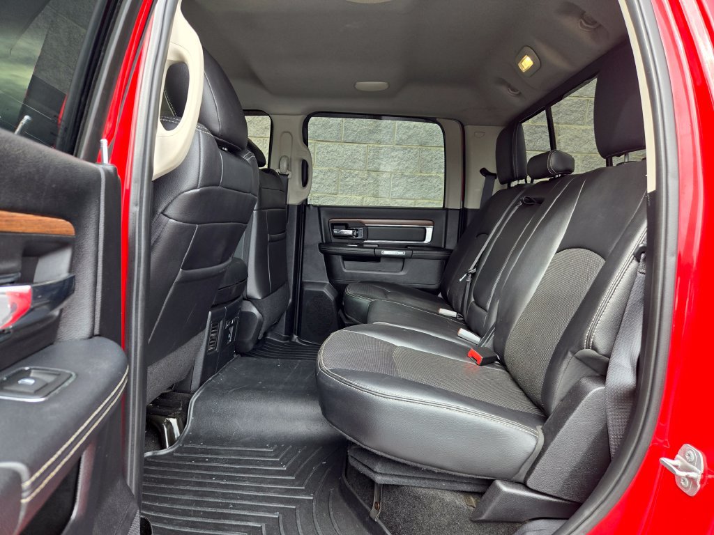 Used 2015 RAM 1500 Laramie w/ Convenience Group AWD/4WD image 39