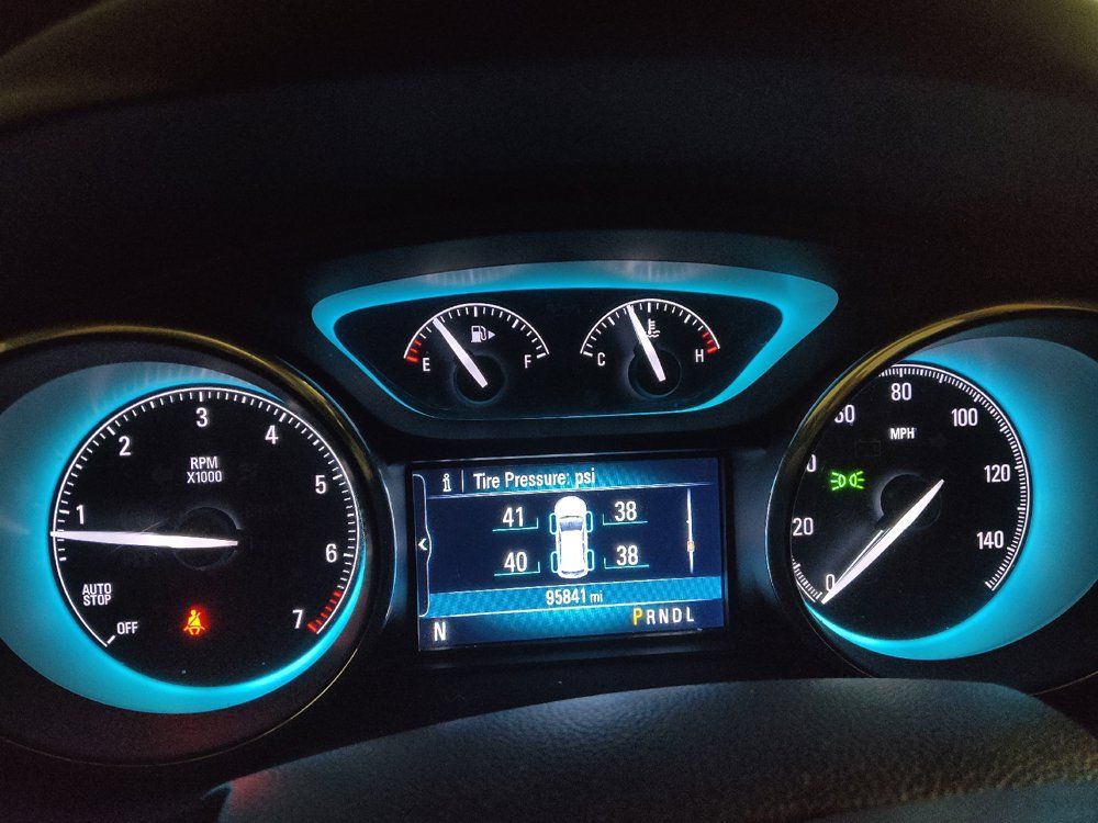 Used 2018 Buick Envision Preferred w/ LPO, Active Package FWD image 23