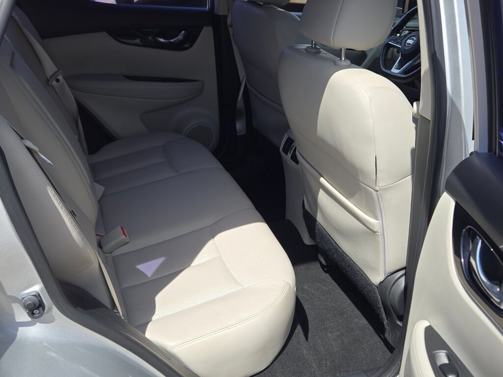 Used 2018 Nissan Rogue Sport SL w/ SL Premium Package AWD/4WD image 7