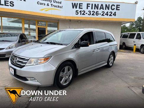 Used 2013 Honda Odyssey Touring image 1
