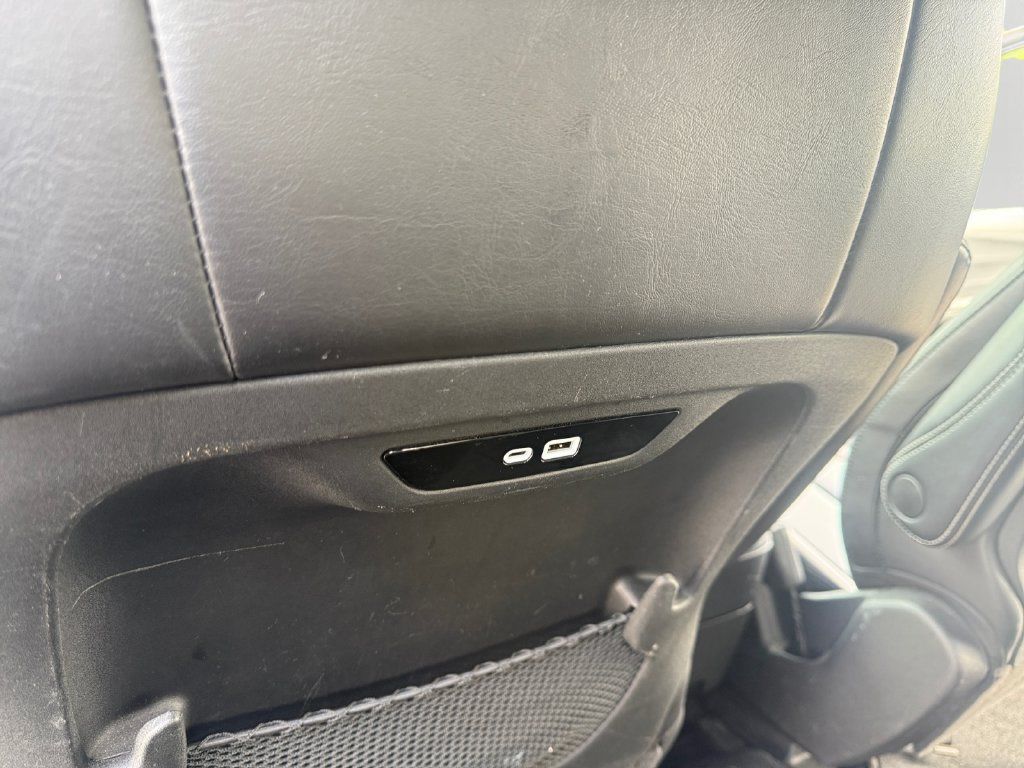 Used 2025 Chrysler Pacifica Select FWD image 25