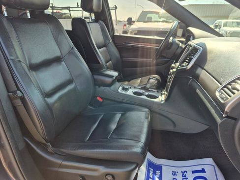 Used 2018 Jeep Grand Cherokee Limited AWD/4WD image 34