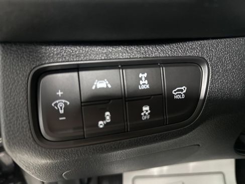 Used 2020 Hyundai Santa Fe Limited w/ Cargo Package image 17