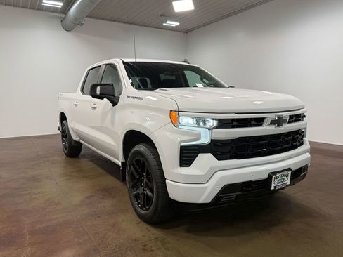 Used 2024 Chevrolet Silverado 1500 RST w/ Convenience Package II AWD/4WD image 32
