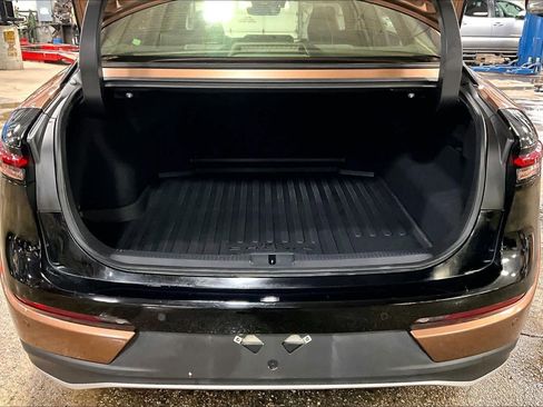 Used 2023 Toyota Crown Platinum image 31