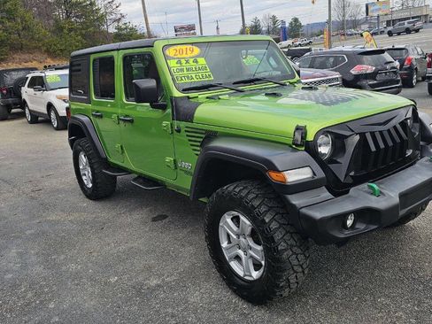 Used 2019 Jeep Wrangler Unlimited Sport S image 5