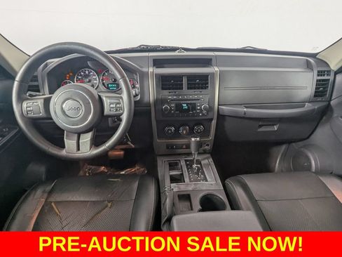 Used 2012 Jeep Liberty Sport RWD image 13