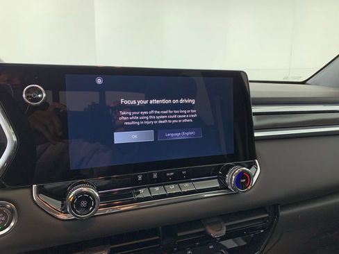 New 2026 GMC Canyon Elevation image 19