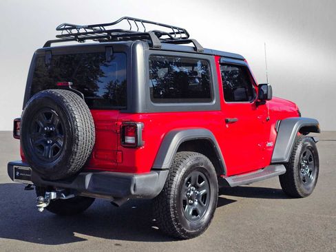 Used 2019 Jeep Wrangler Sport AWD/4WD image 3